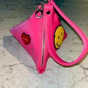 Triangle clutch